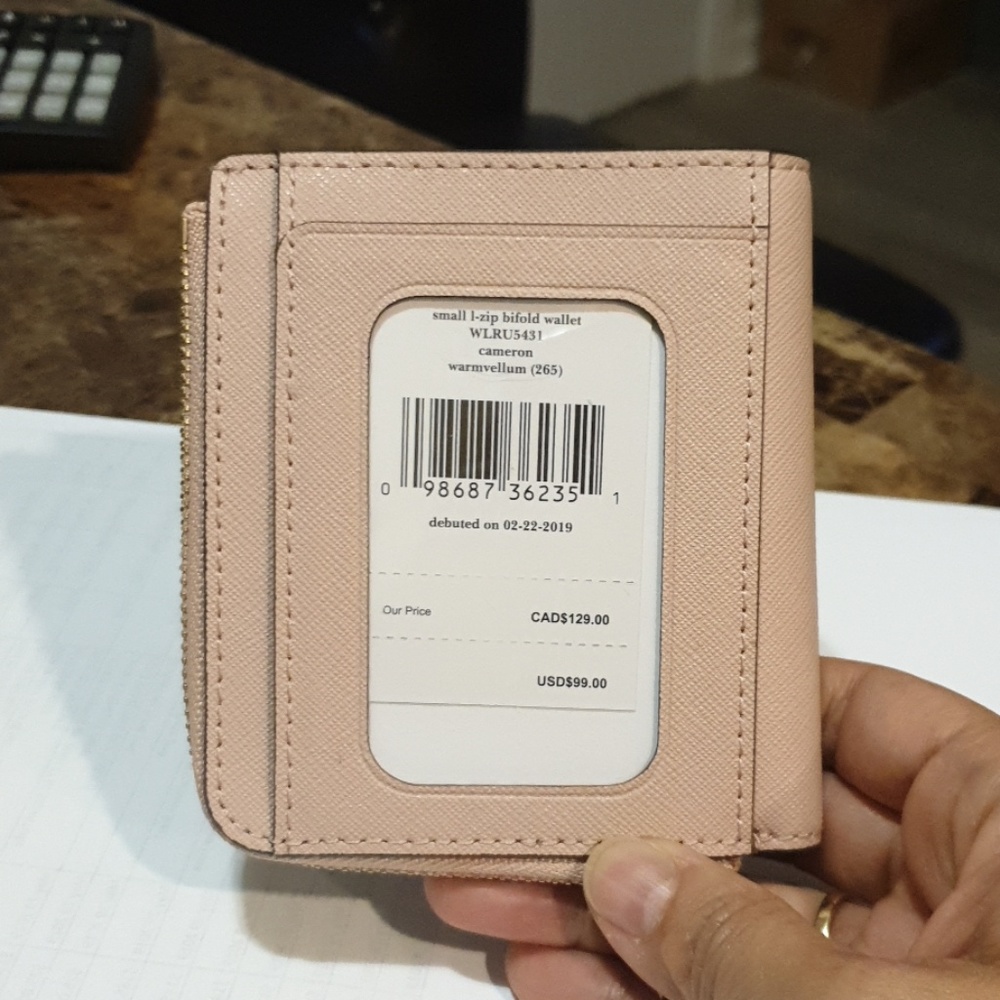 Wallet - Picture 2 of 4